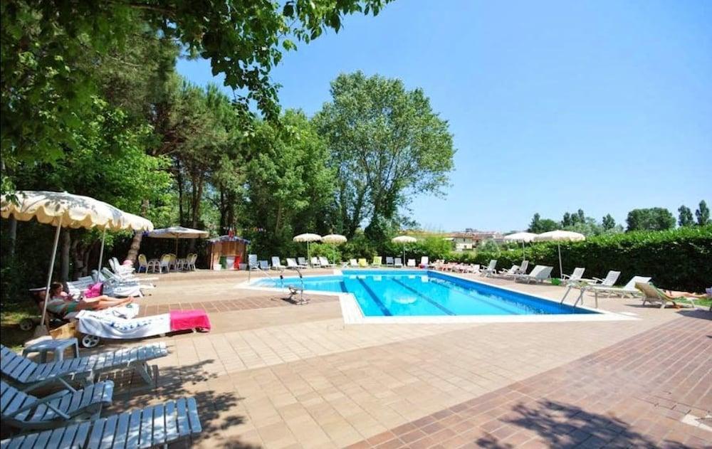 Hotel Plutone Cervia Eksteriør billede