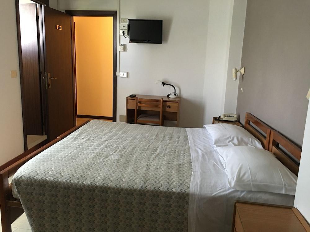 Hotel Plutone Cervia Eksteriør billede