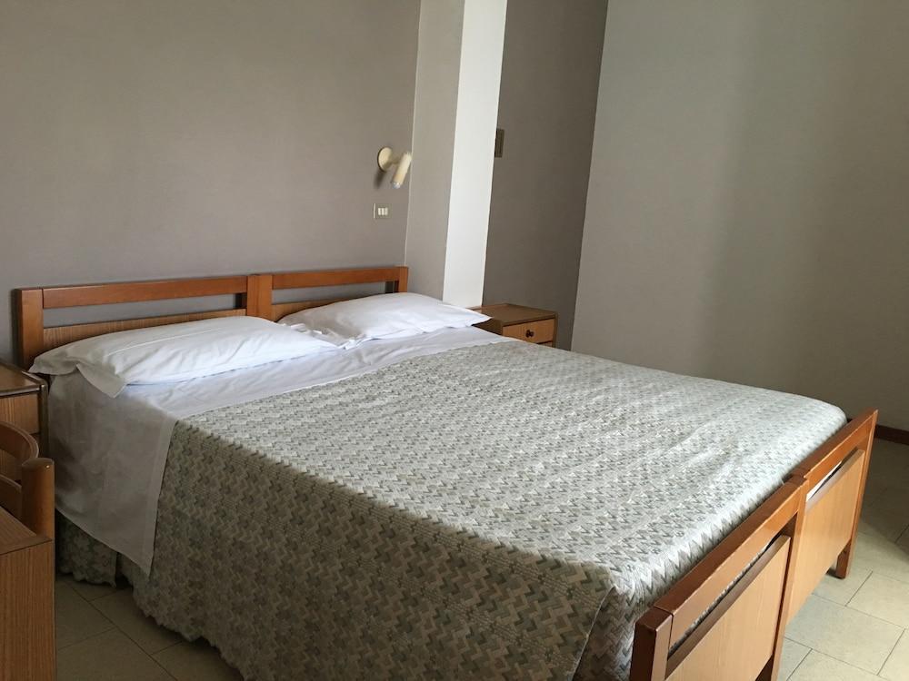 Hotel Plutone Cervia Eksteriør billede
