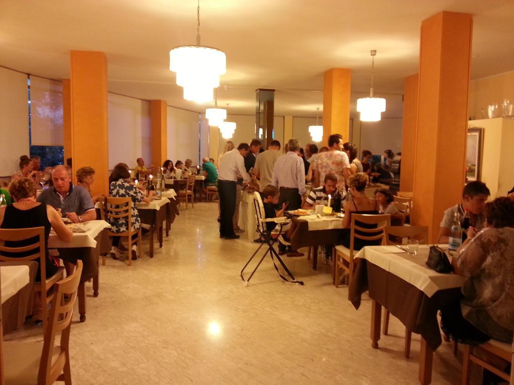 Hotel Plutone Cervia Eksteriør billede