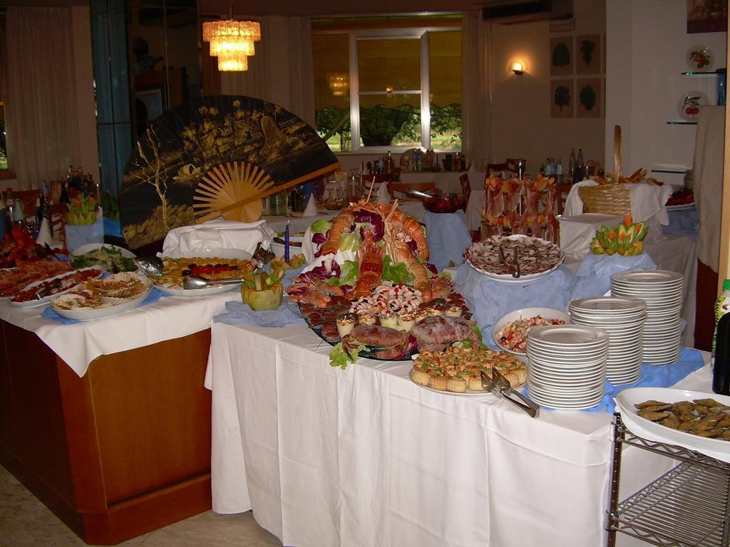 Hotel Plutone Cervia Eksteriør billede