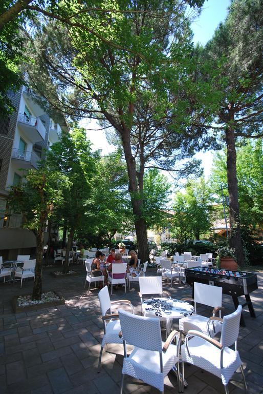 Hotel Plutone Cervia Eksteriør billede
