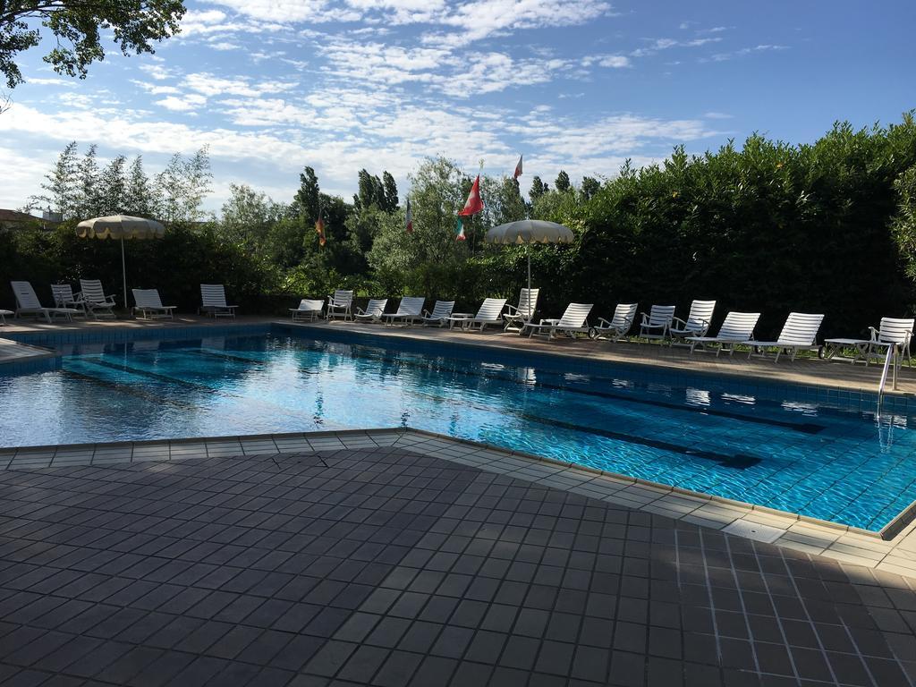 Hotel Plutone Cervia Eksteriør billede